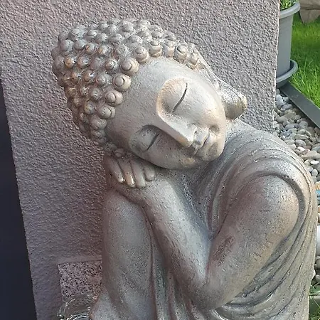 Apartment F E R I E N W O H N U N G 