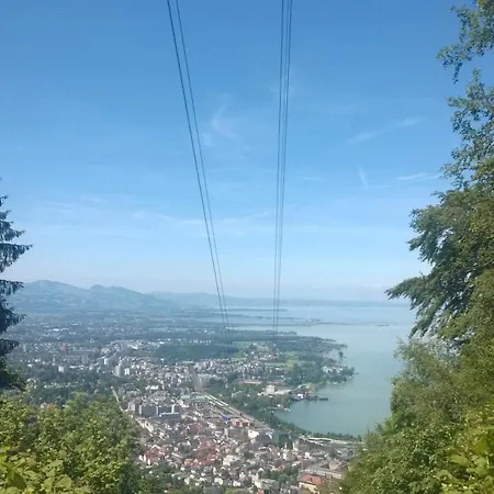 Apartment F E R I E N W O H N U N G 