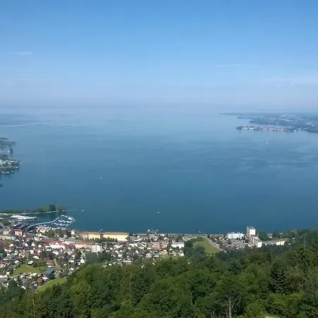 Apartment F E R I E N W O H N U N G 